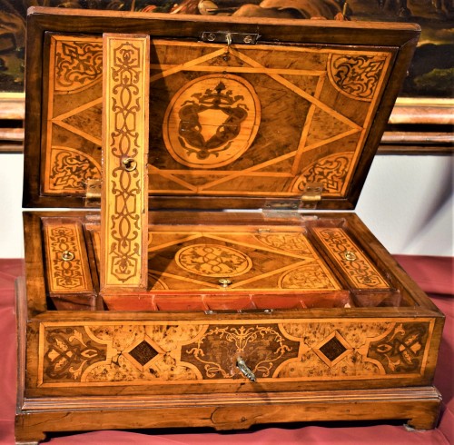 Antiquités - Travel box Louis XIV early years of XVIIIth century